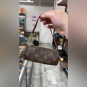 Auth🤎Vintage LV Monogram Mini Papillon Bag